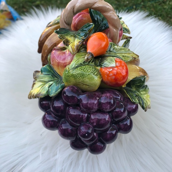 6” porcelain Fruit basket - Picture 3 of 8